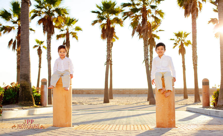 Huntington Beach portrait photo of two brothers